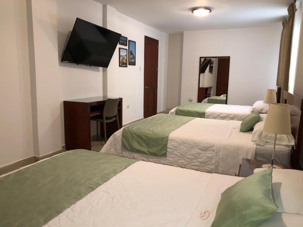 Colon Plaza Hotel توماكو المظهر الخارجي الصورة