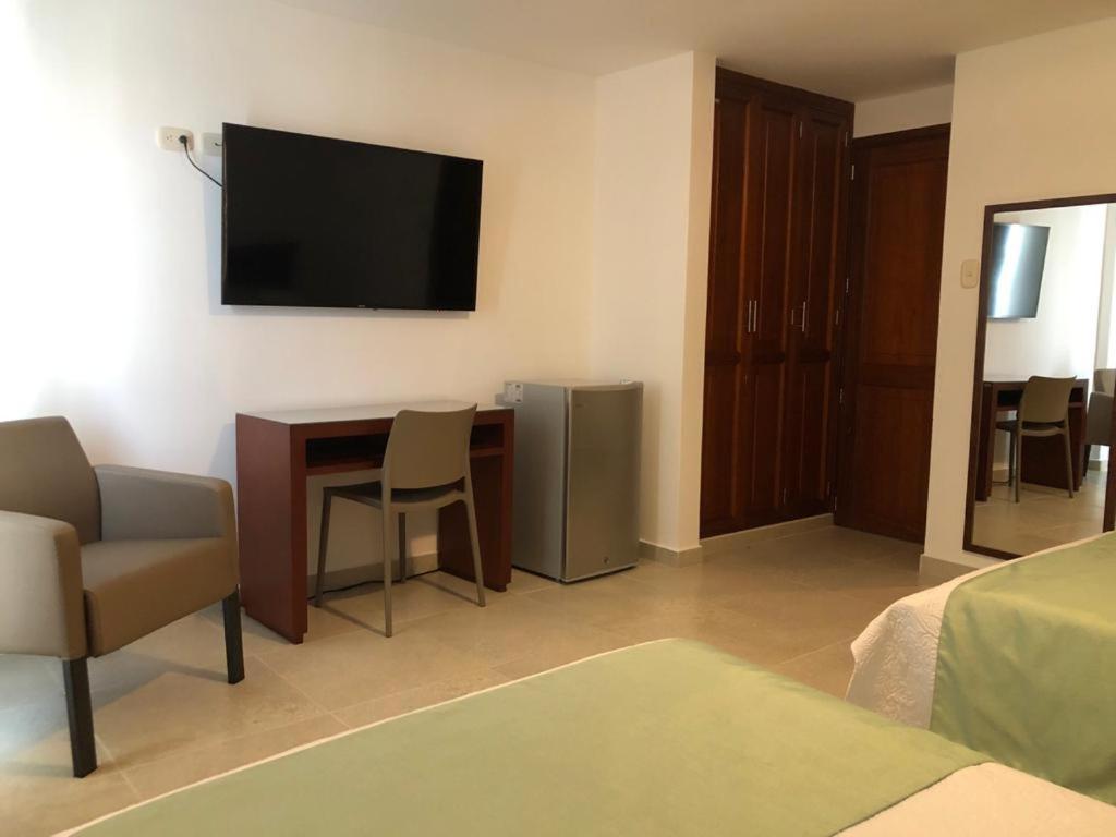 Colon Plaza Hotel توماكو المظهر الخارجي الصورة
