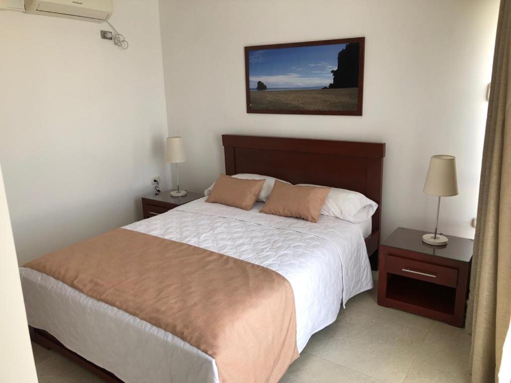 Colon Plaza Hotel توماكو المظهر الخارجي الصورة